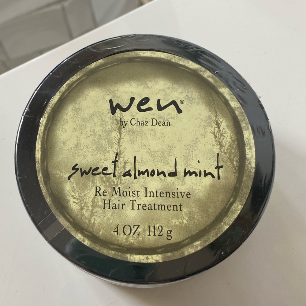 WEN by Chaz Dean Re-Moist Hydrating Hair Mask